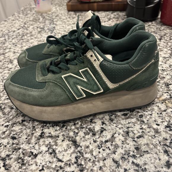 New Balance 574 Legacy ‘Green’ Men’s Size 9.5 Pre-owned Sneakers